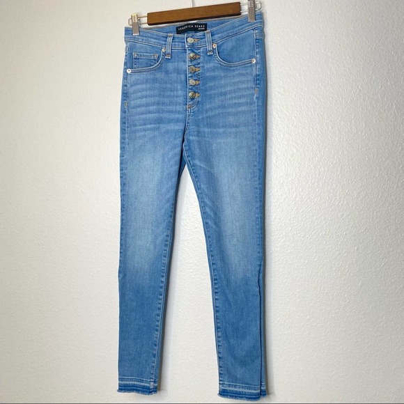 VERONICA BEARD Debbie Frayed Crop Skinny Jeans In Ocean Blue - Picture 3 of 8